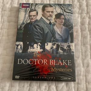 NEW WITH TAG & WRAPPER “THE DOCTOR BLAKE MYSTERIES” 3 DISC SET.  SEASON 1